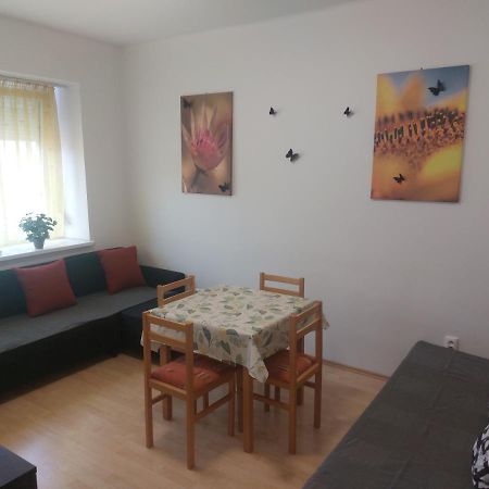 Apartman V Centre Bratislavy Apartman Pozsony Kültér fotó