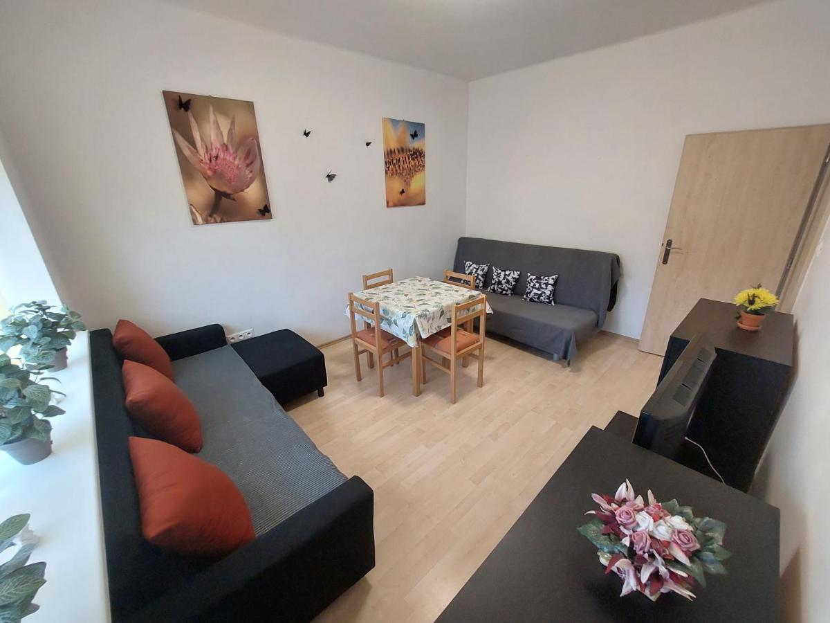 Apartman V Centre Bratislavy Apartman Pozsony Kültér fotó